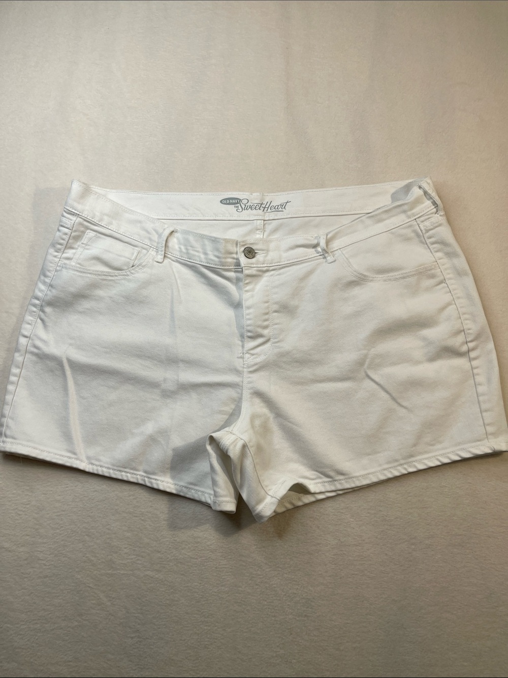 Old Navy SWEETHEART White Women's Denim Shorts WOMENS SIZE 18R